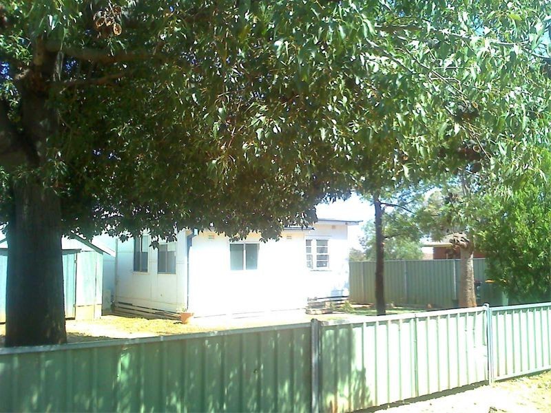 38A Derribong Street, Peak Hill NSW 2869