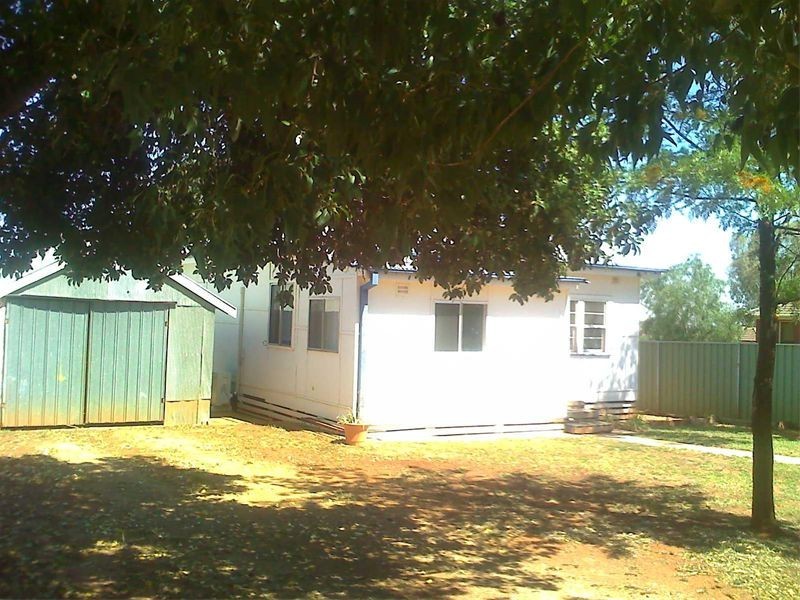 38A Derribong Street, Peak Hill NSW 2869