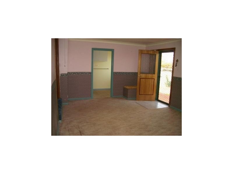 63 Dalton Street, Parkes NSW 2870