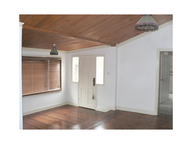 31 Victoria Street, Parkes NSW 2870