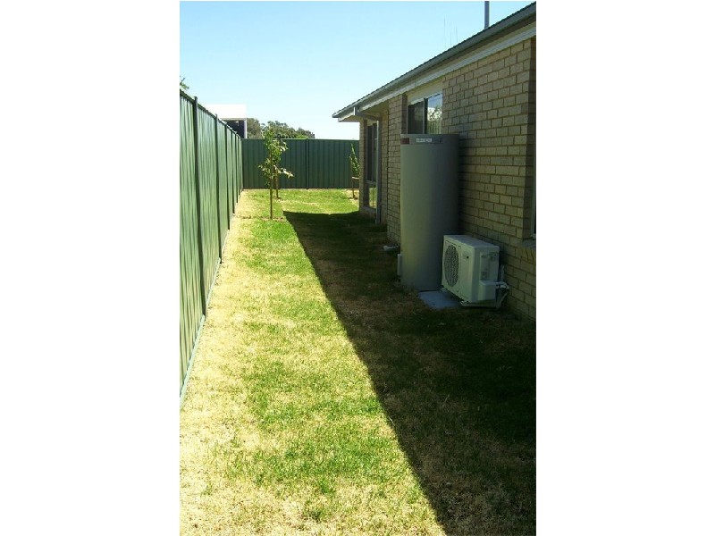 78b Close Street, Parkes NSW 2870