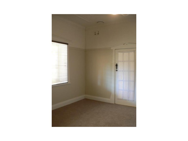 51 Church Street, Parkes NSW 2870