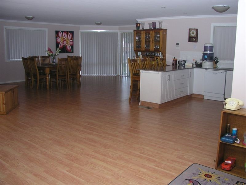 22 Glenburnie Close, Parkes NSW 2870