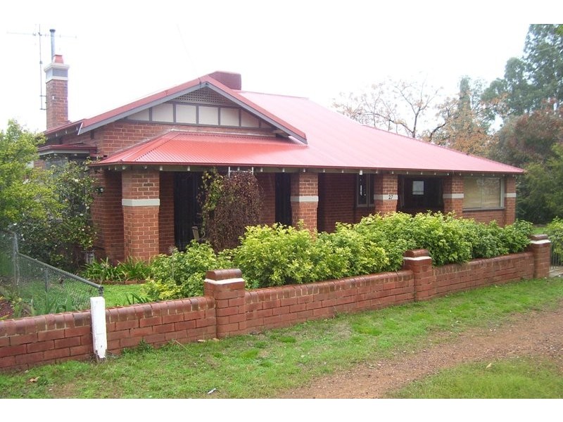 27 Cecile Street, Parkes NSW 2870
