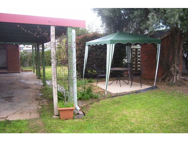 27 Cecile Street, Parkes NSW 2870