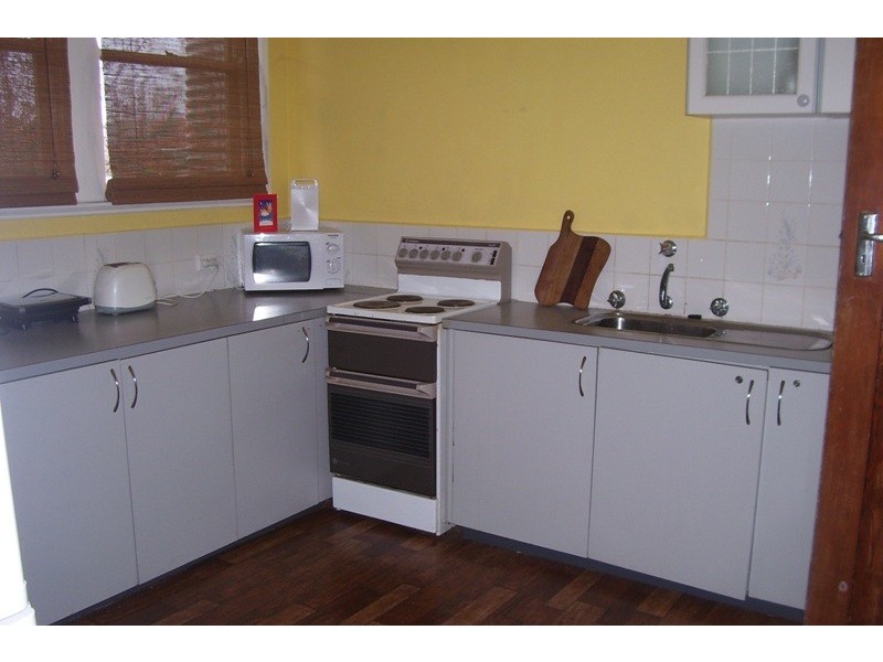 27 Cecile Street, Parkes NSW 2870