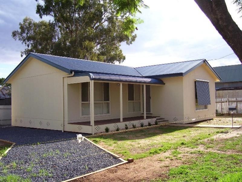 17 Victoria Street, Parkes NSW 2870