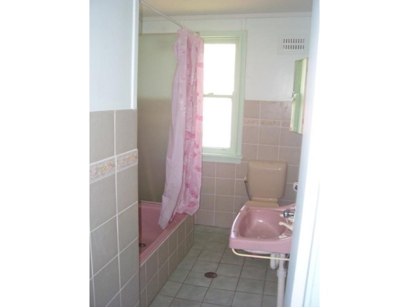 7 Moon Crescent, Parkes NSW 2870