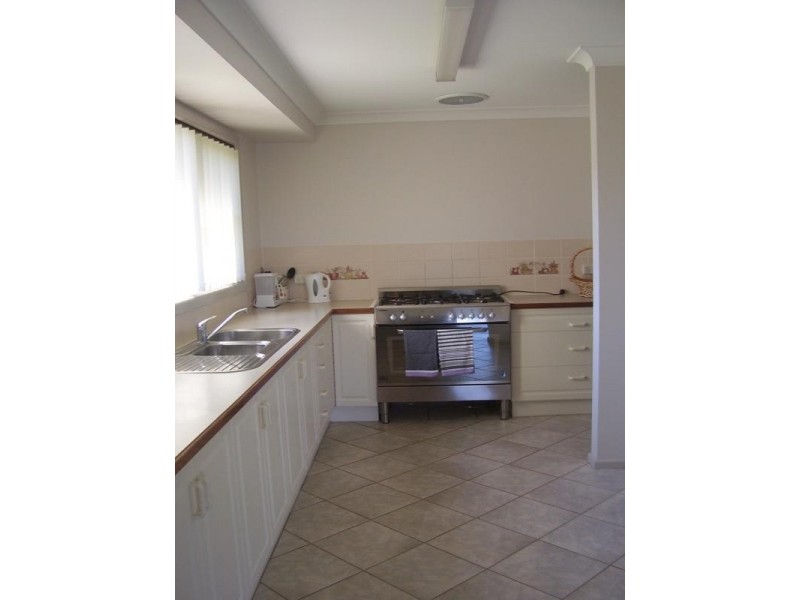 20 Dalley Street, Parkes NSW 2870