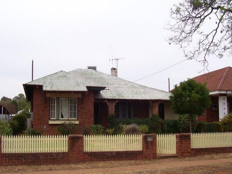 46 Mitchell Street, Parkes NSW 2870