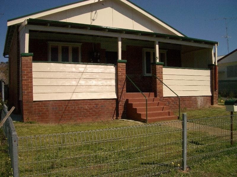 51 Woodward Street, Parkes NSW 2870