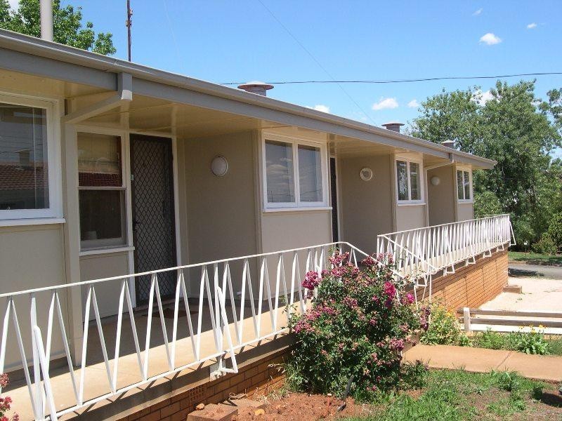 Level 1-8 12 Gallop Avenue, Parkes NSW 2870