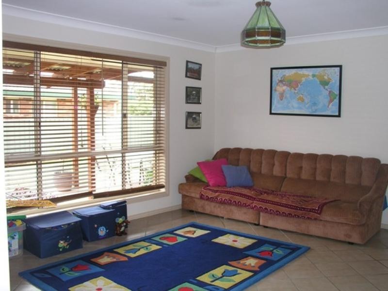 27 Paterson Street, Parkes NSW 2870