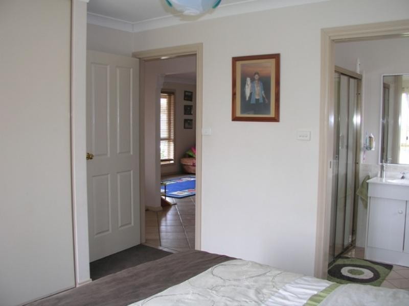 27 Paterson Street, Parkes NSW 2870