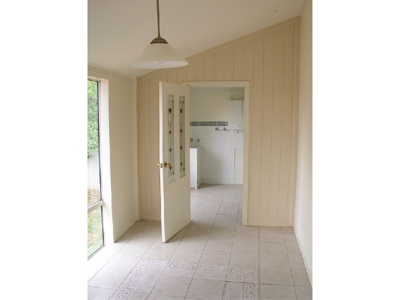 11 Thurlstone Street, Parkes NSW 2870