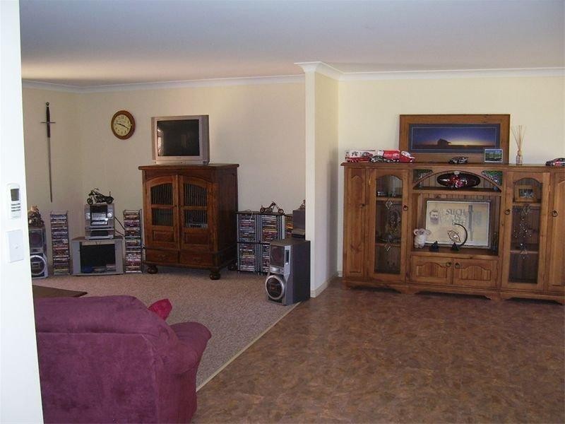 1 Hazelbank Avenue, Parkes NSW 2870