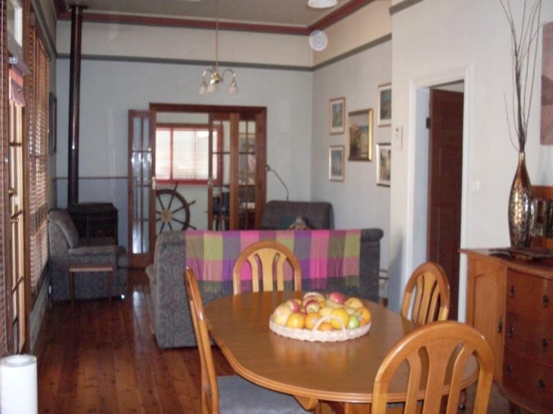 14 High Street, Parkes NSW 2870