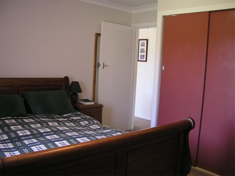 31 Barton Street, Parkes NSW 2870
