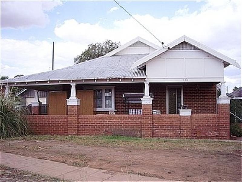 389 Clarinda Street, Parkes NSW 2870