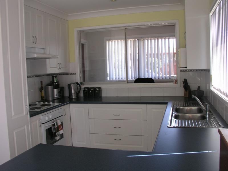 31 Barton Street, Parkes NSW 2870
