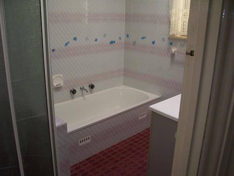 11 Wattle Street, Parkes NSW 2870