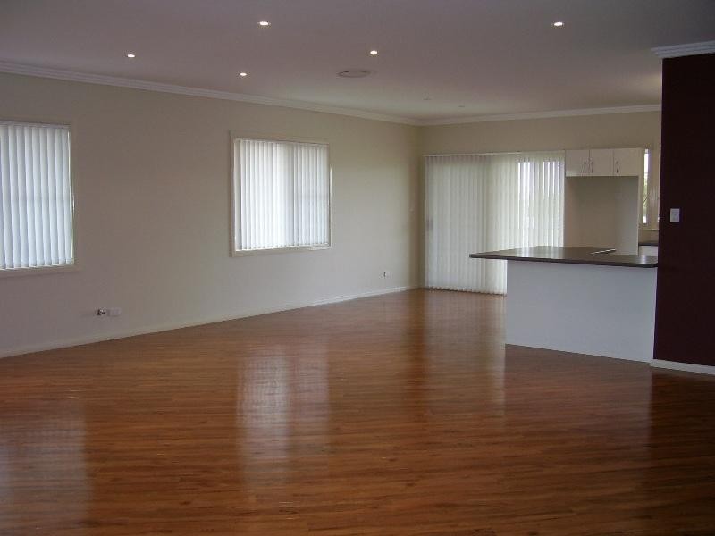 13 Koala Street, Parkes NSW 2870