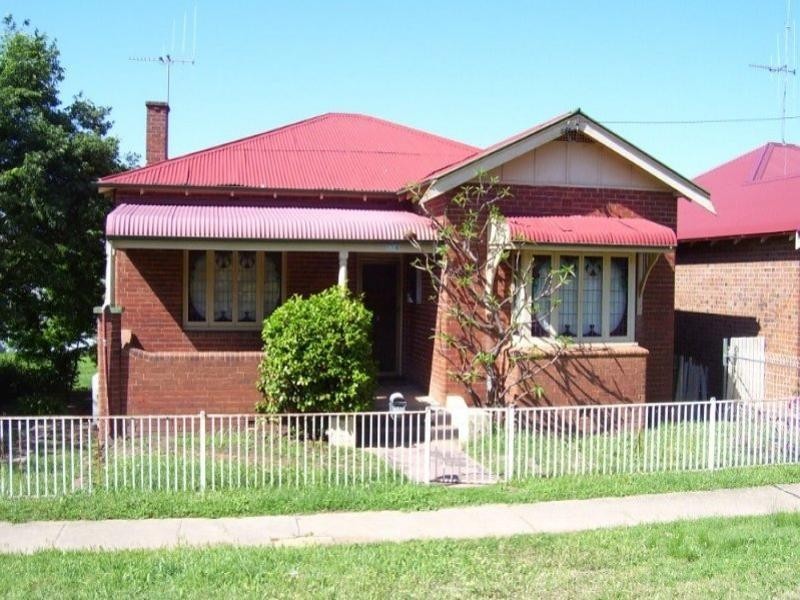 116 Clarinda Street, Parkes NSW 2870