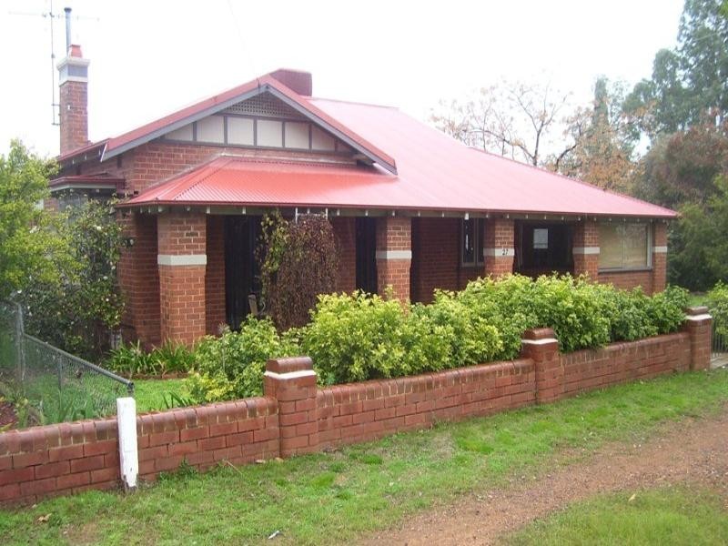 27 Cecile Street, Parkes NSW 2870