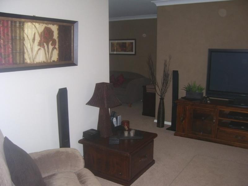 239 Nash Street, Parkes NSW 2870