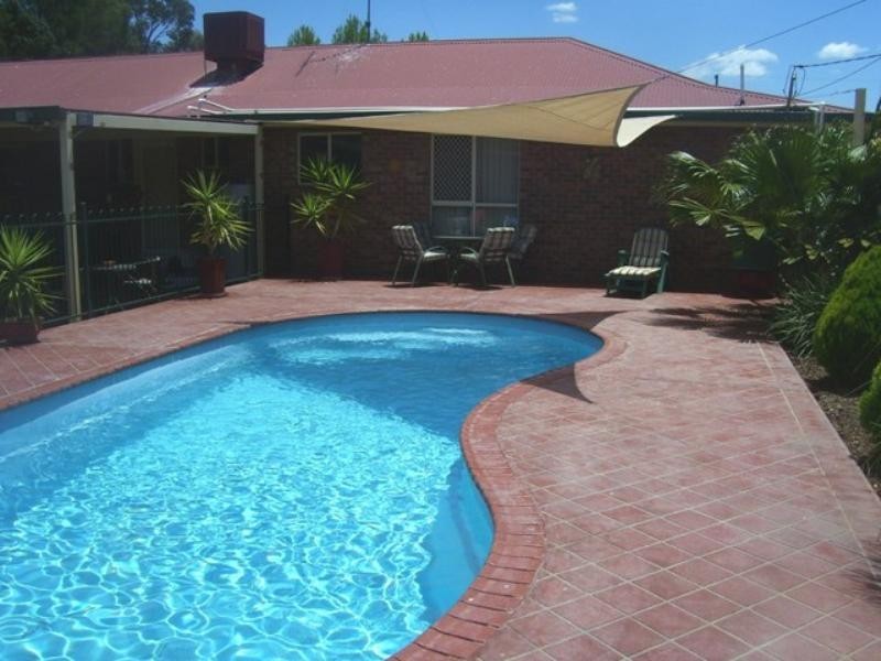 239 Nash Street, Parkes NSW 2870