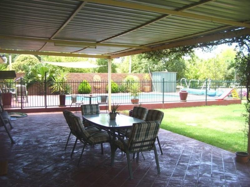 239 Nash Street, Parkes NSW 2870