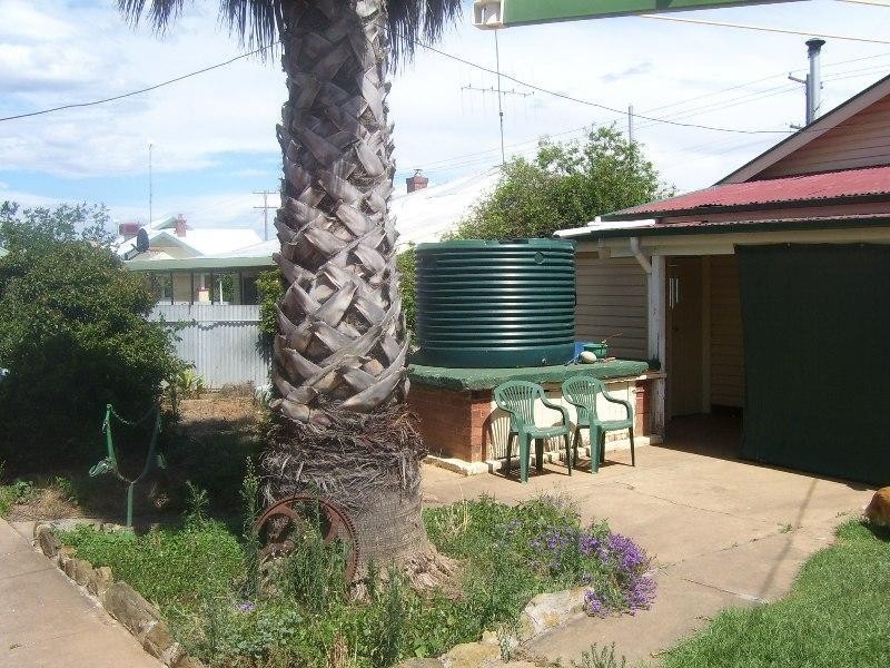 36 May Street, Parkes NSW 2870