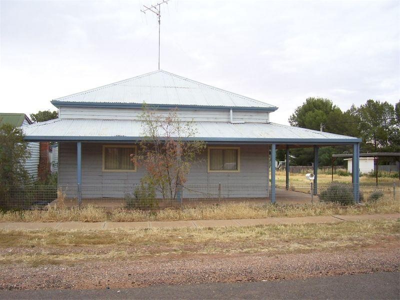 20 Gobondery Street, Trundle NSW 2875