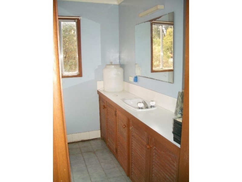 4 Carrington Street, Parkes NSW 2870