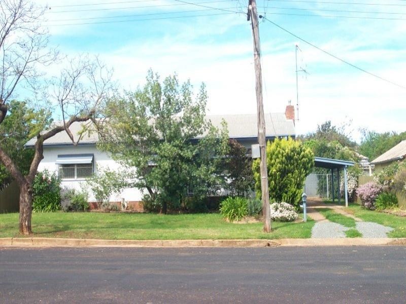 49 High Street, Parkes NSW 2870