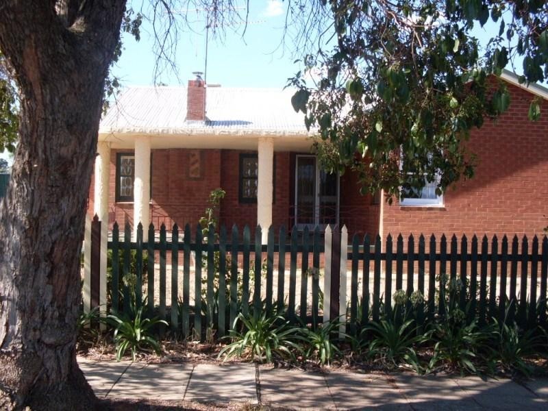 14 Rose Street, Parkes NSW 2870