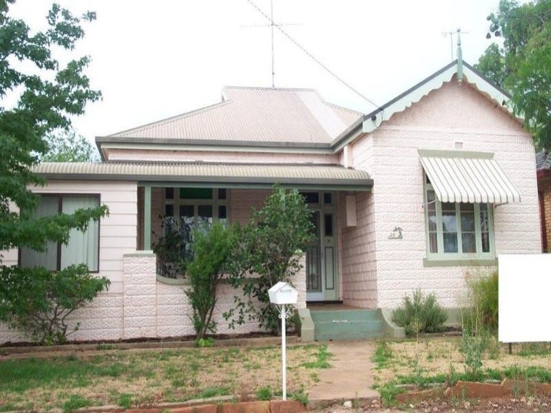 20 Oswin Street, Parkes NSW 2870