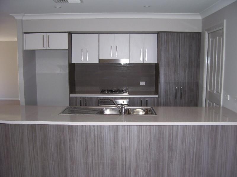 5 Mossgiel Place, Parkes NSW 2870