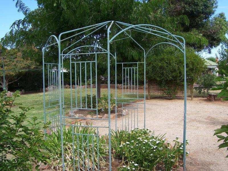 9 Willbe Street, Eugowra NSW 2806