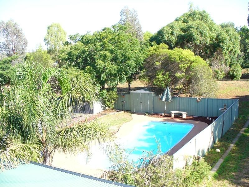 32 Kelly Road, Parkes NSW 2870