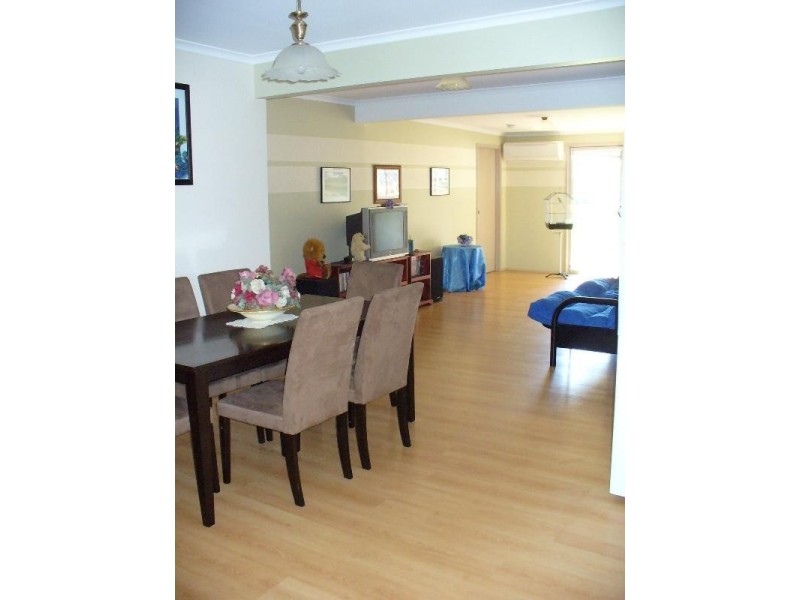 17 Park Street, Parkes NSW 2870