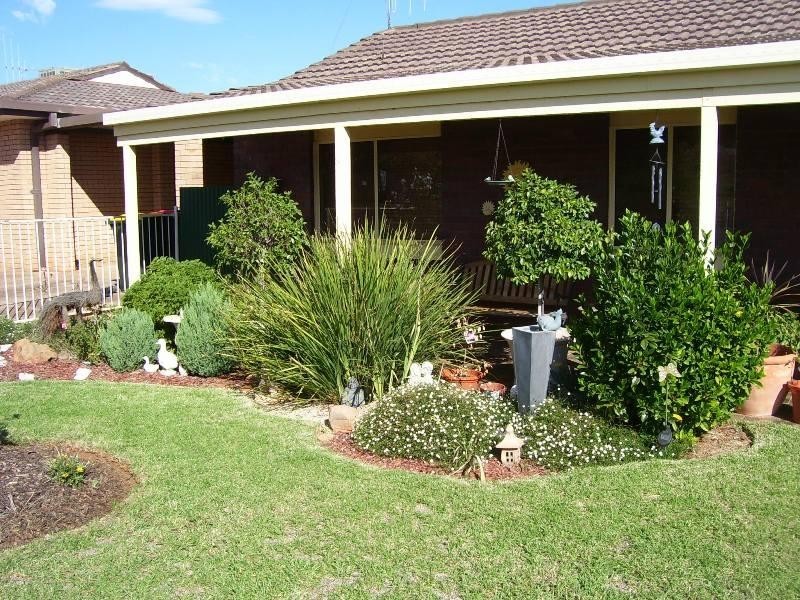 29 Webb Street, Parkes NSW 2870