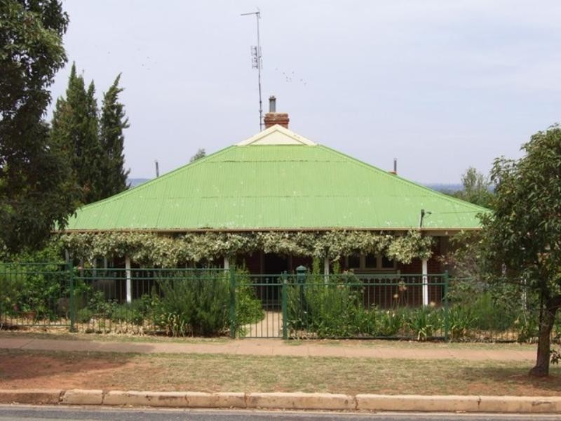 5 Gap Street, Parkes NSW 2870