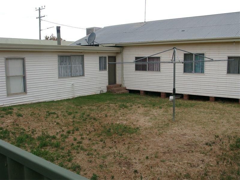 1 Oxley Street, Parkes NSW 2870
