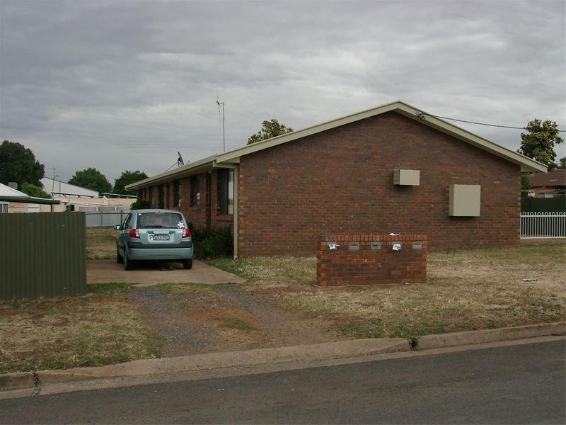 1 Oxley Street, Parkes NSW 2870