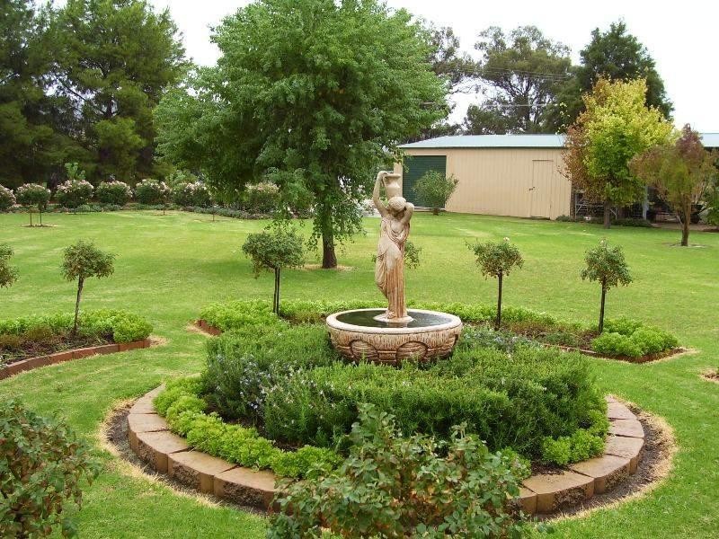 2 Aurora Street, Eugowra NSW 2806