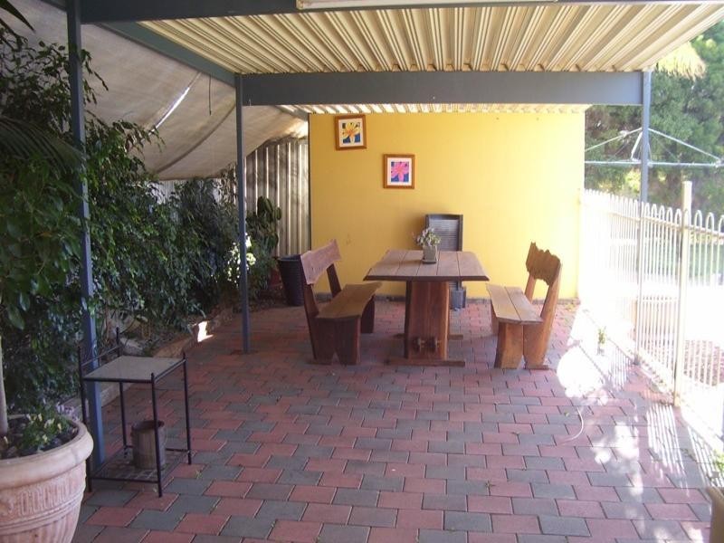 14 Lawson Street, Parkes NSW 2870