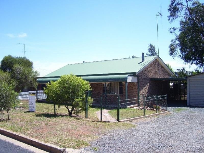 14 Paterson Street, Parkes NSW 2870