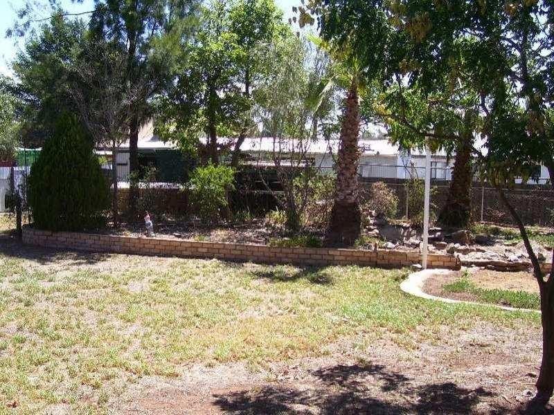 14 Paterson Street, Parkes NSW 2870