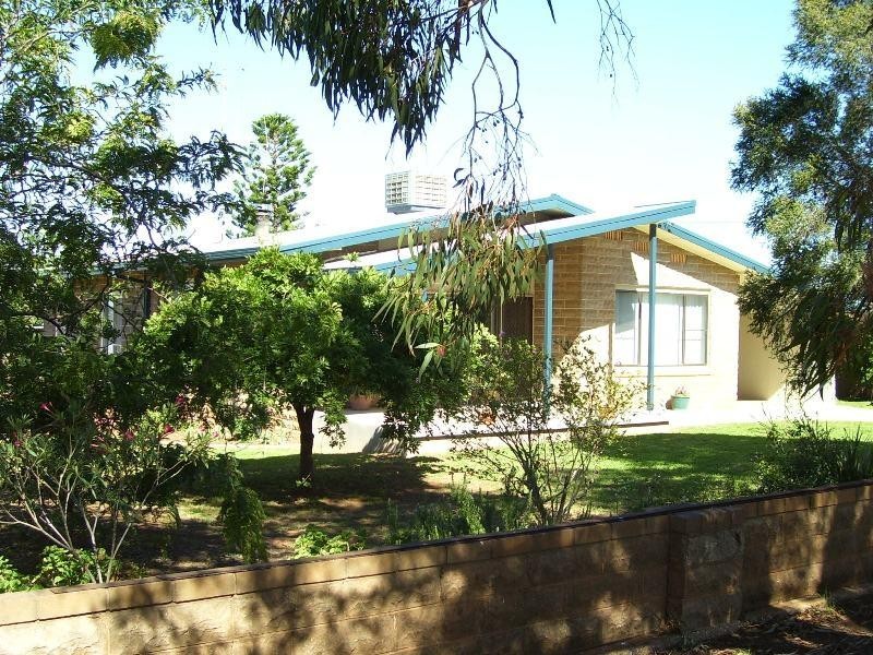 129 Victoria Street, Parkes NSW 2870